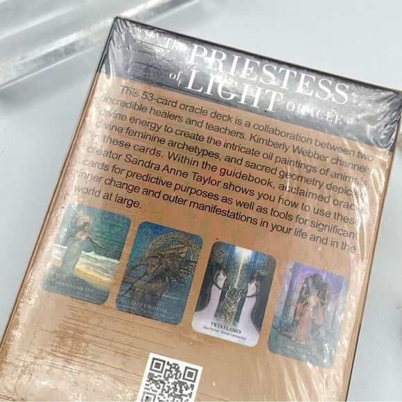 The Priestess Of Light Oracle Deck - Picture 3 of 4